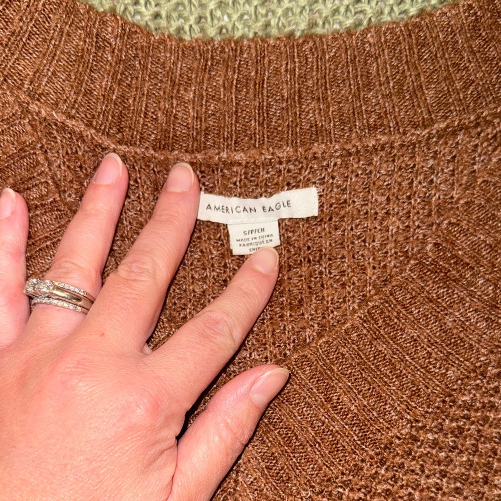 American Eagle Outfitters V-Neck Sweater - Brown - Picture 2 of 2